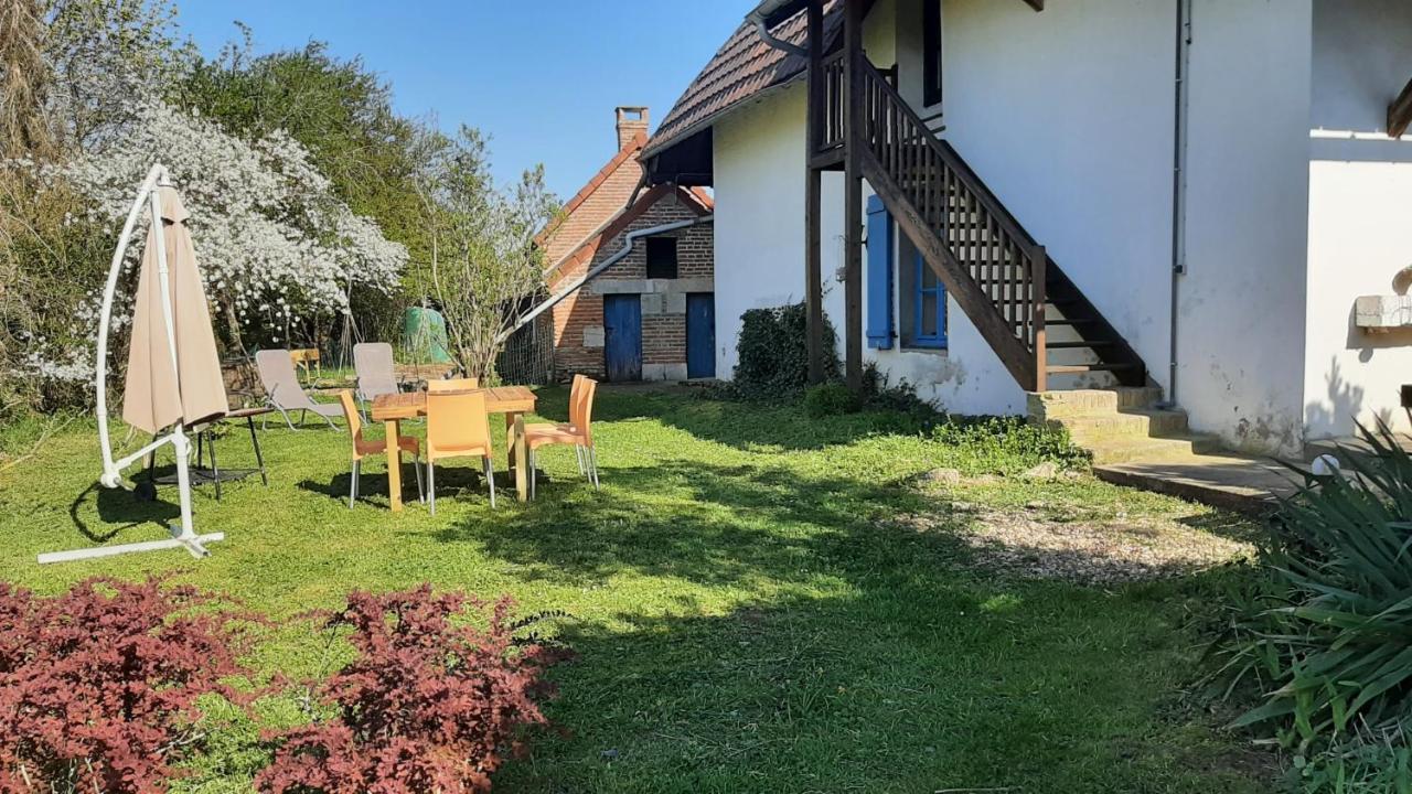 Gite Chez Leo Varennes-sur-le-Doubs Exterior foto